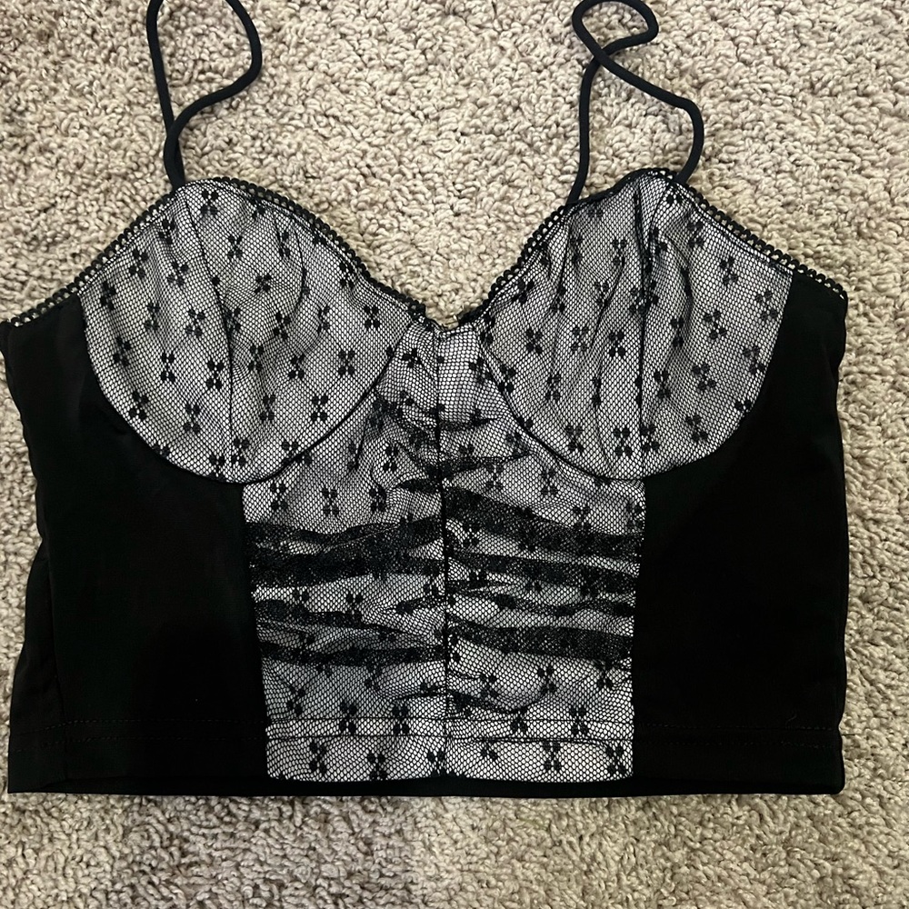 cute right small crop top